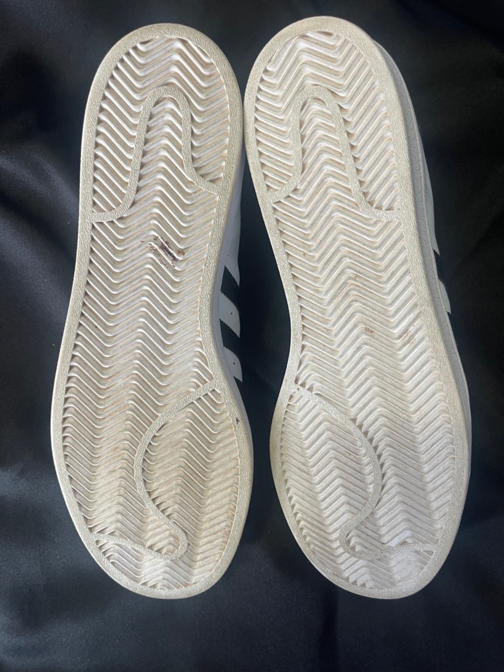 adidas men’s size 11 White Sneakers with Black Stripes and Gold Accent - Picture 3 of 5